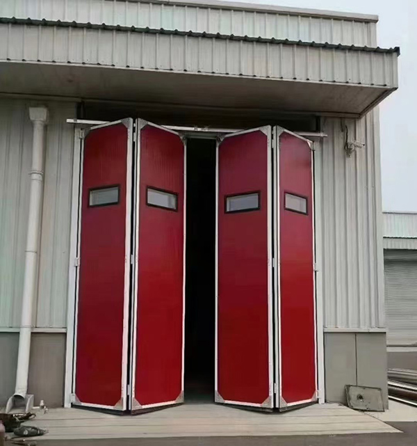 潼关工业折叠门在大型装配车间出入口的应用实例